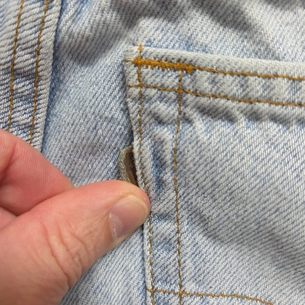 Vintage Levis Jeans Mens 32X32 Blue 840 Straight Mid Rise Light Wash 90s Denim